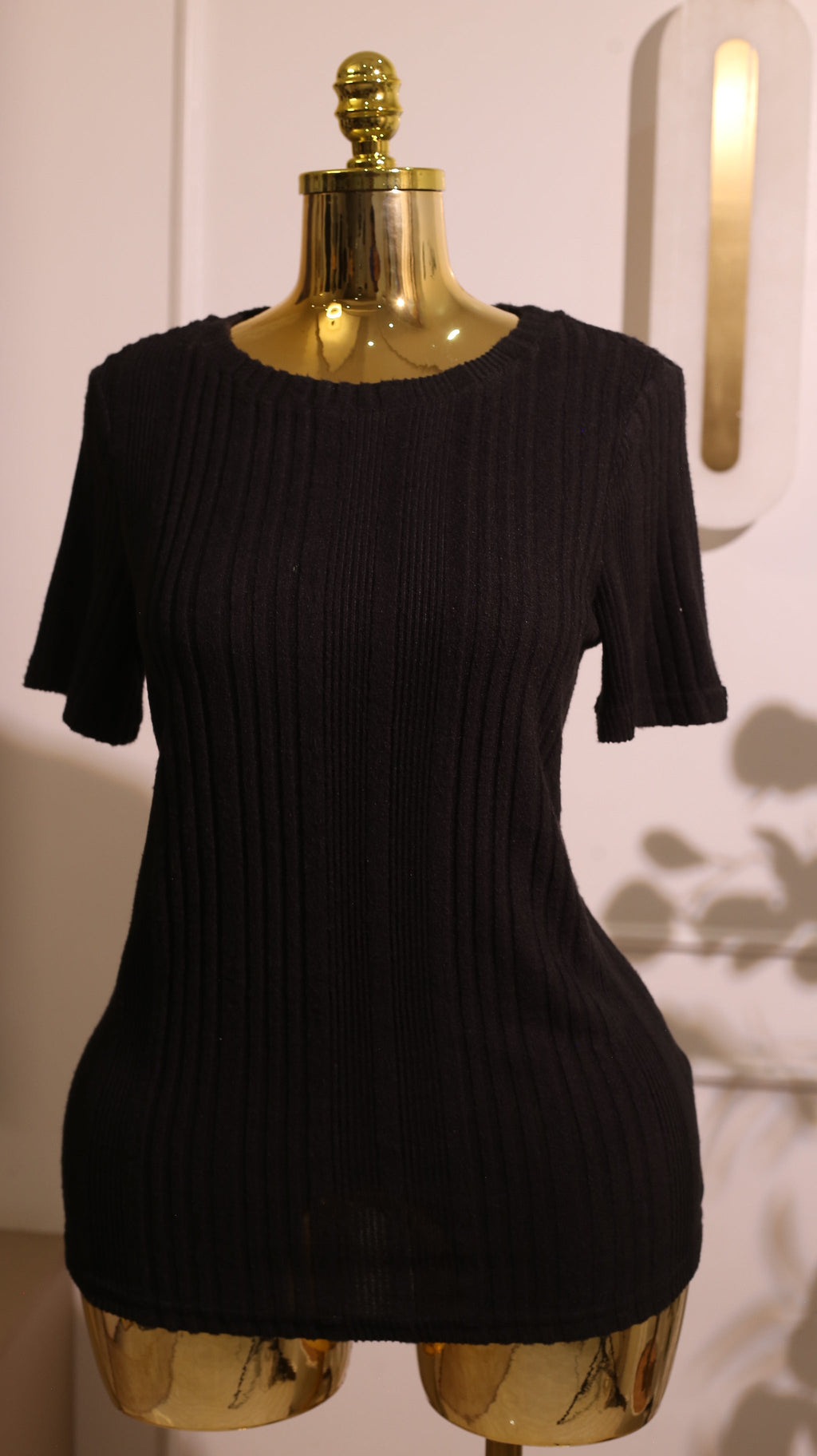 Black Ribbed Short-Sleeve Knit Top (Medium)