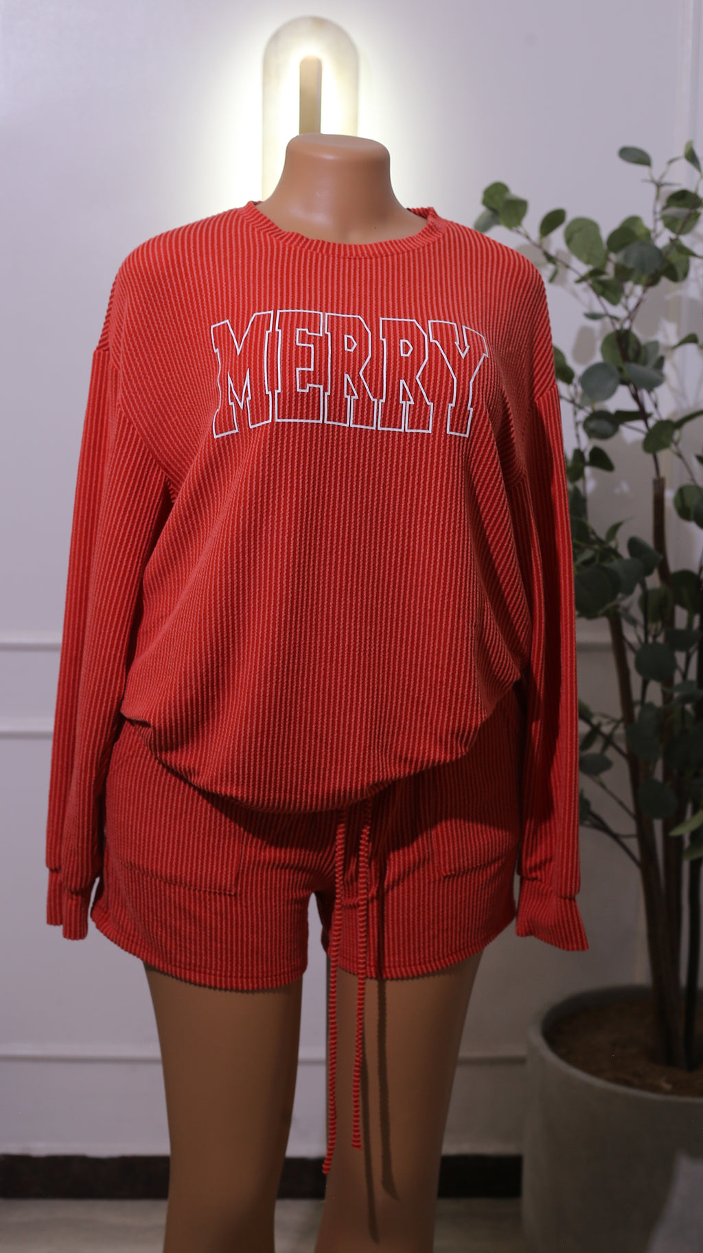 Two piece top and shorts - red