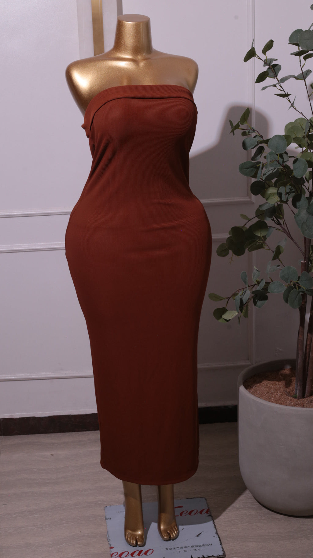 A Brown Sleeveless Bodycon Maxi Dress