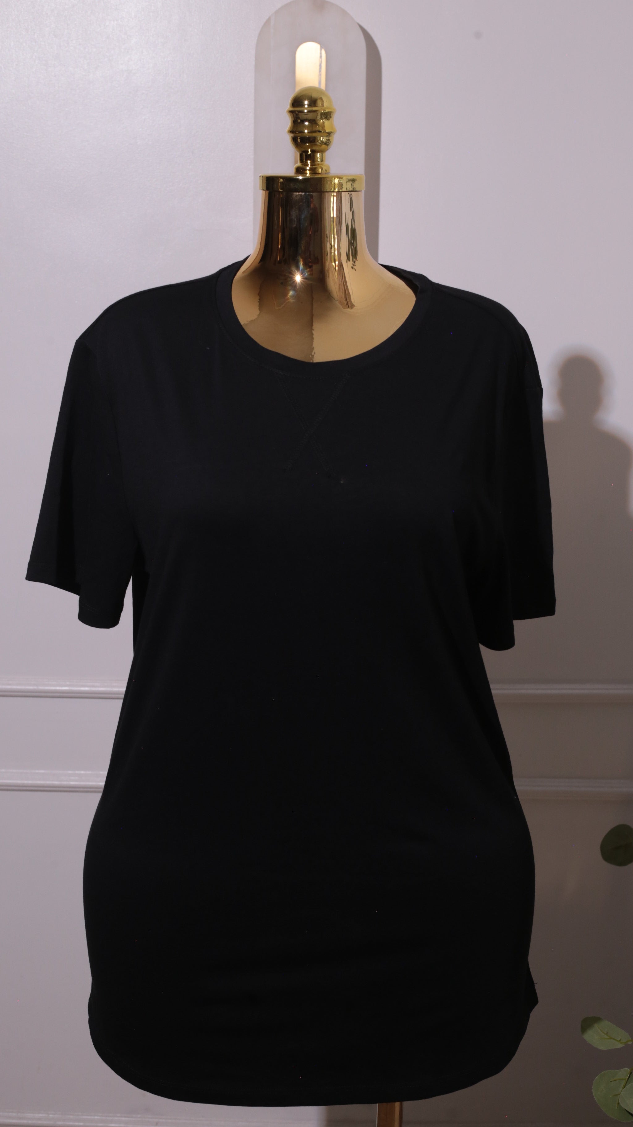 Andar Short-Sleeve T-Shirt, Likely Made From A Premium Cotton Blend Or Technical Fabric Designed For Comfort And Performance