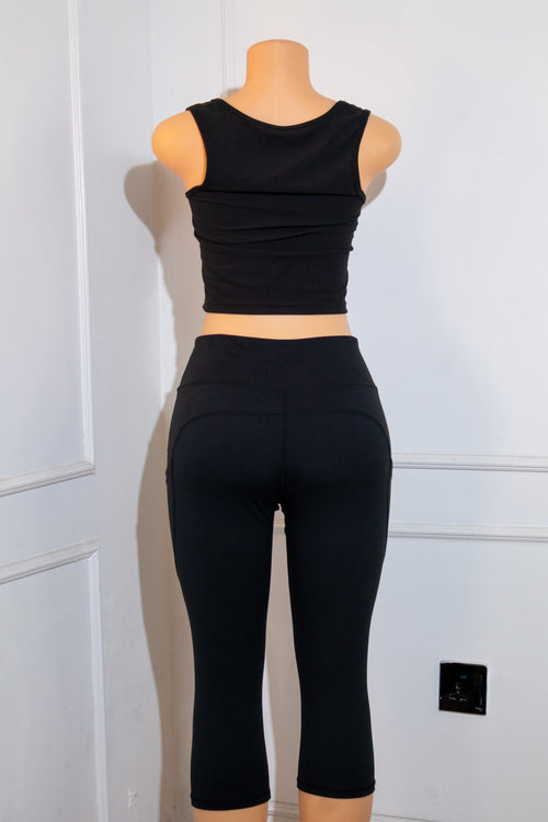 Black Cropped Leggings