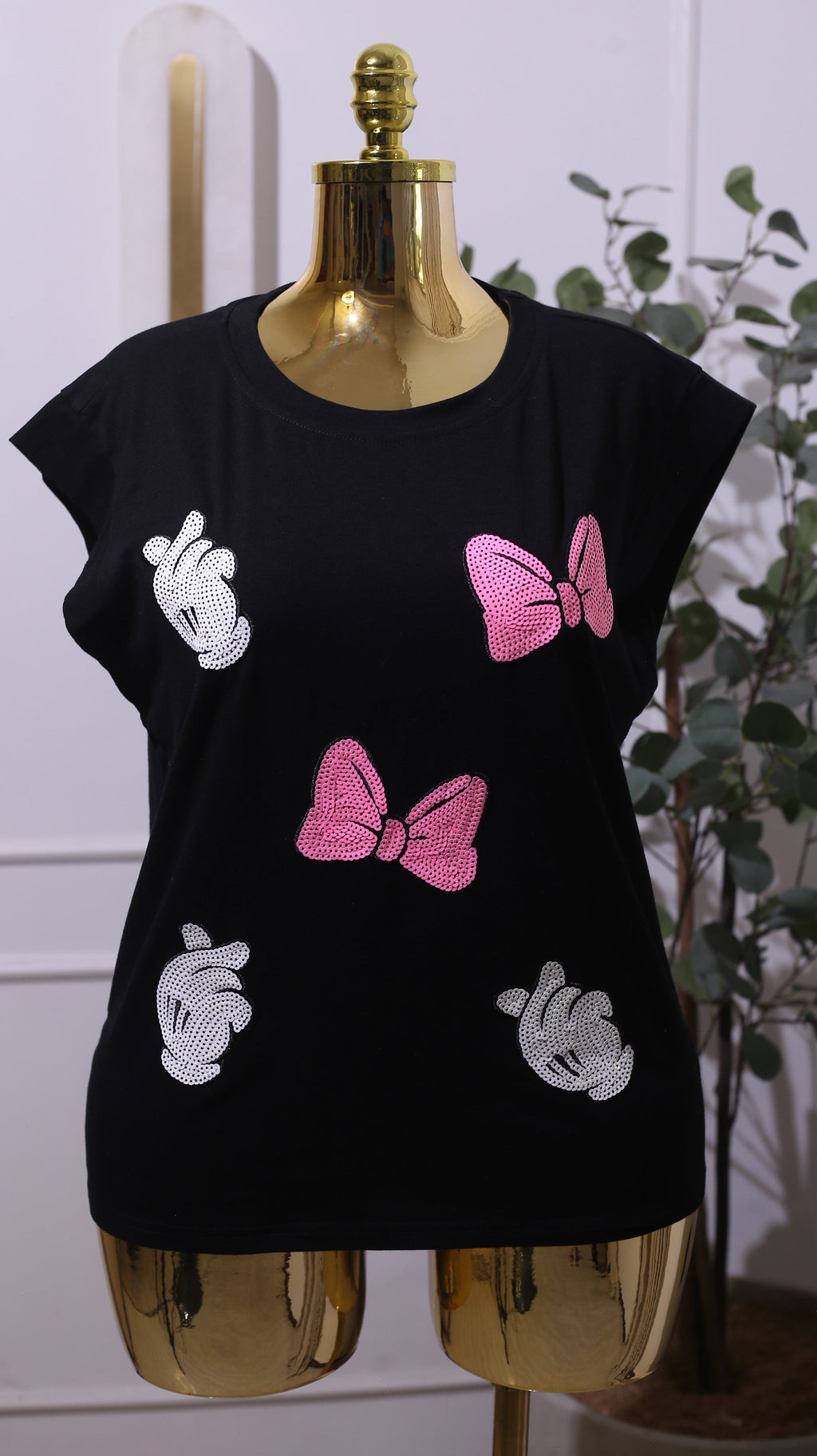 Black Disney Minnie Mouse Graphic T-shirt