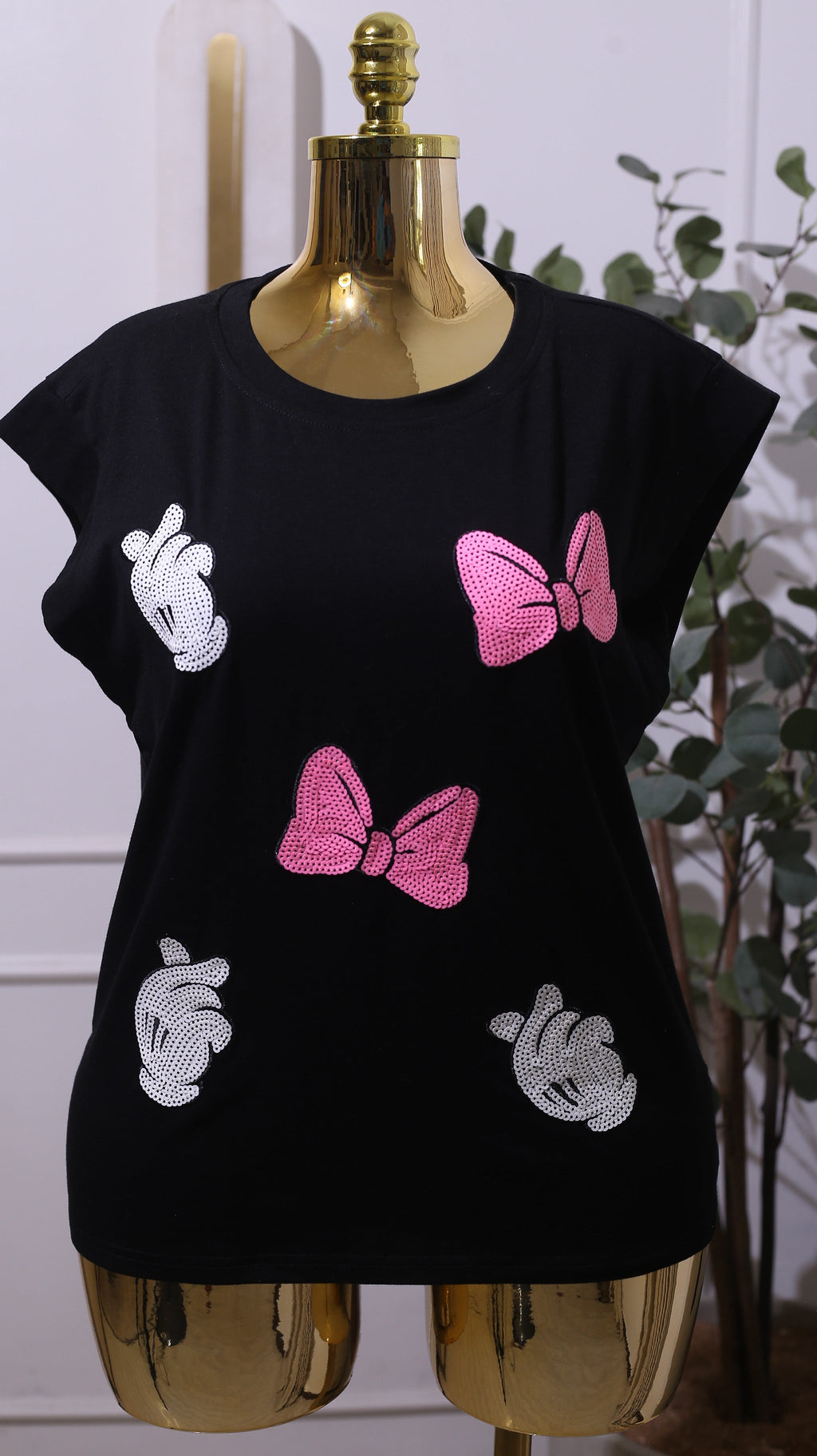 Black Disney Minnie Mouse Graphic T-shirt
