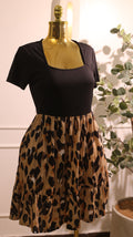 Black And Leopard Print Square Neck Short Sleeve Casual Dress With A Ruffled Hem