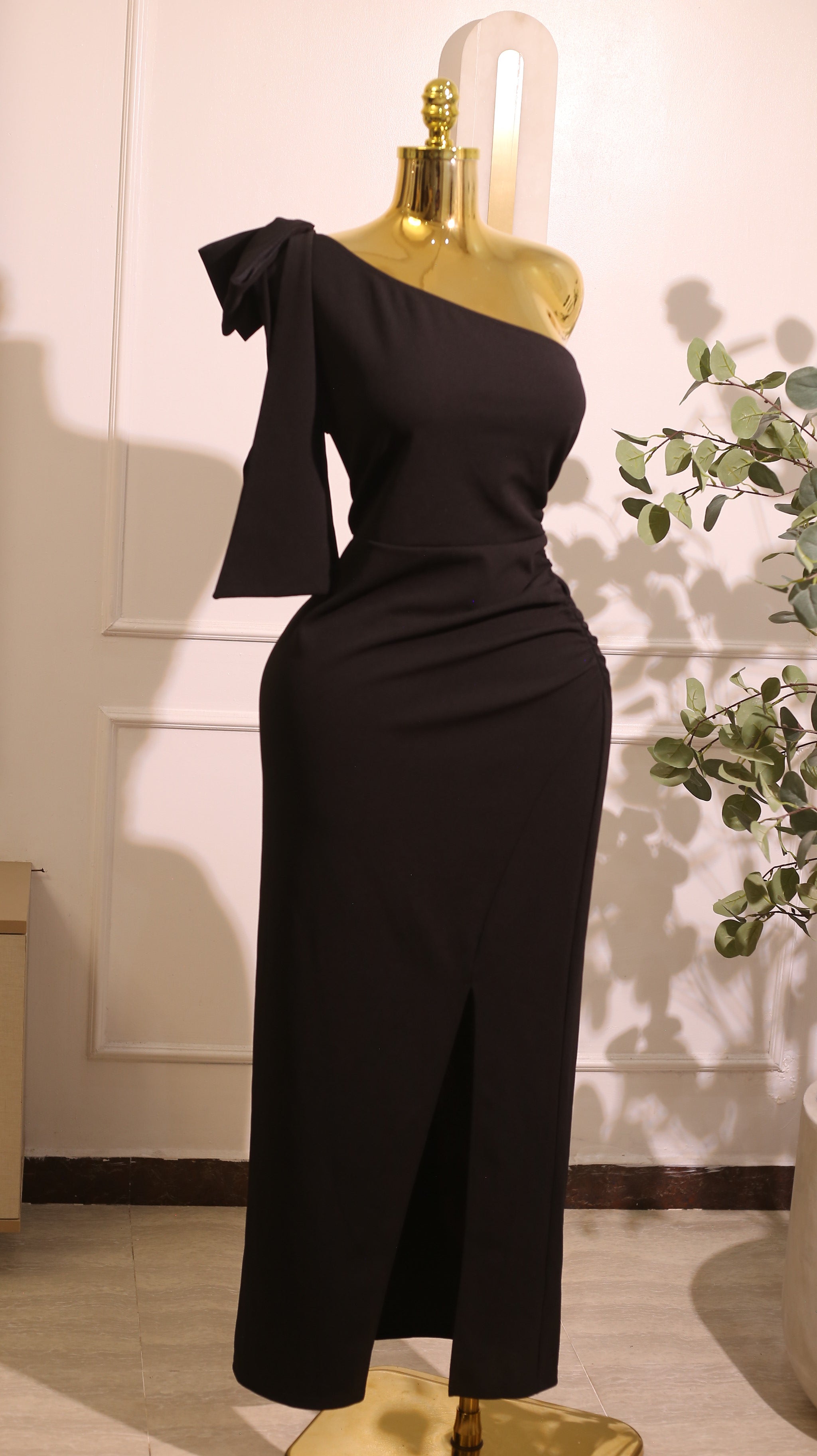 Black One-Shoulder Asymmetric Maxi Dress