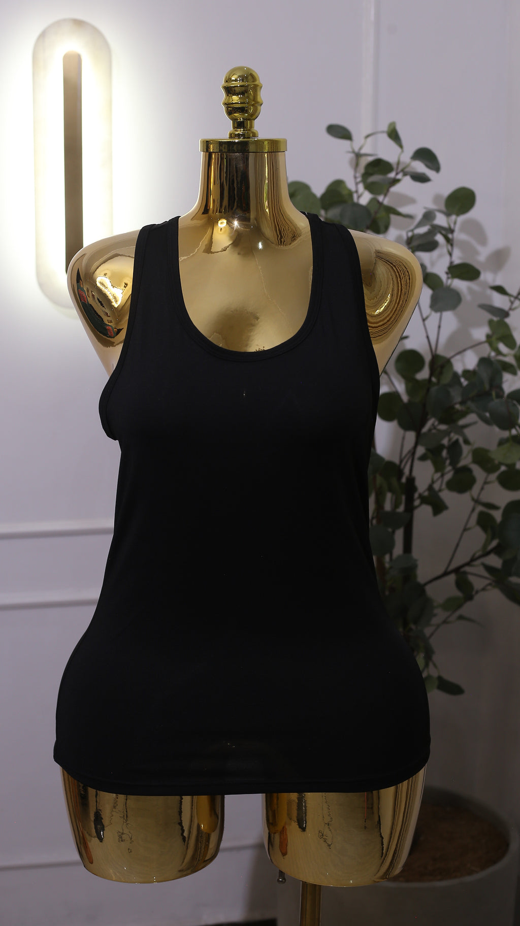 Black Ribbed Knit Tank Top (Medium)
