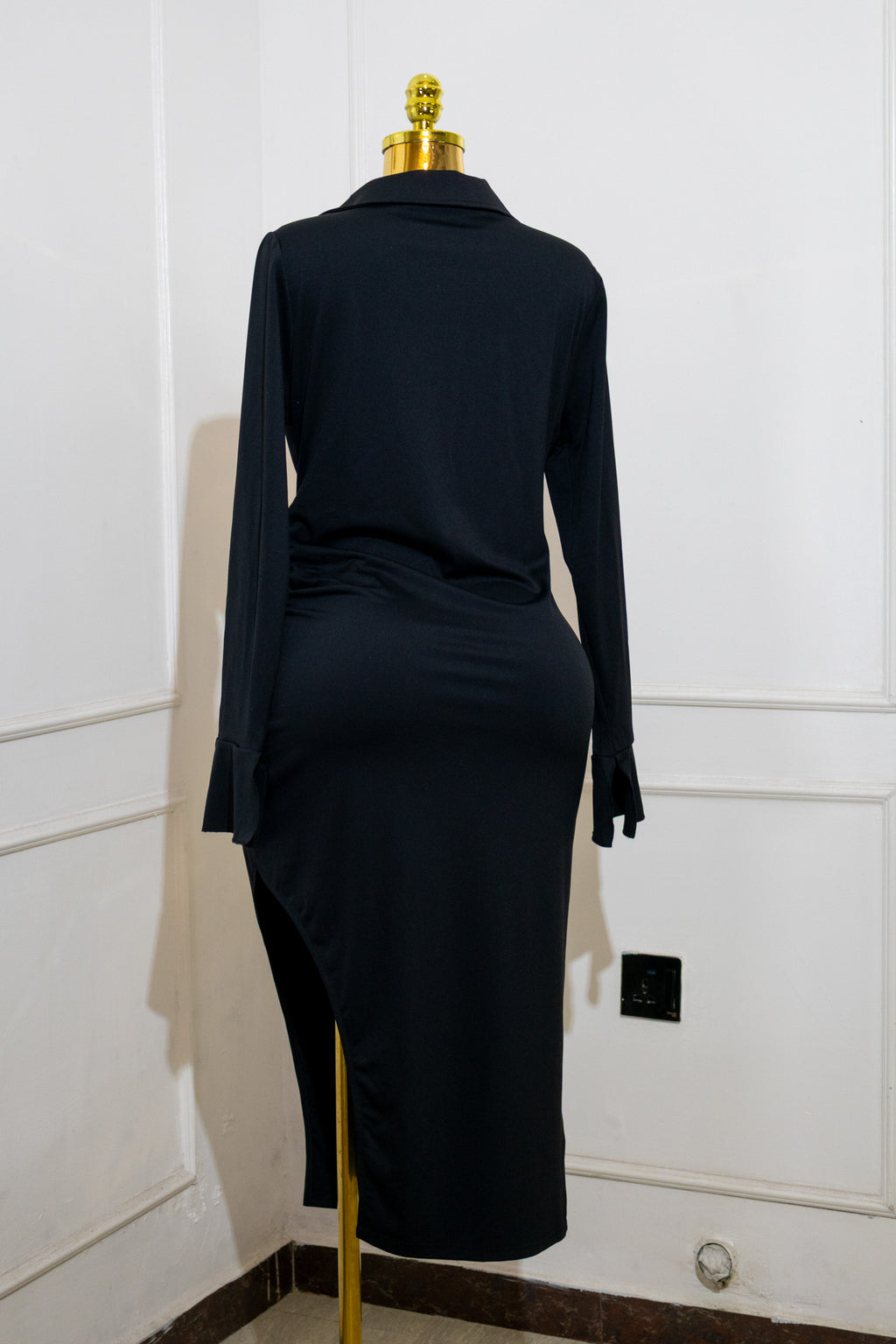 Black Ribbed Long-Sleeve Midi Dress