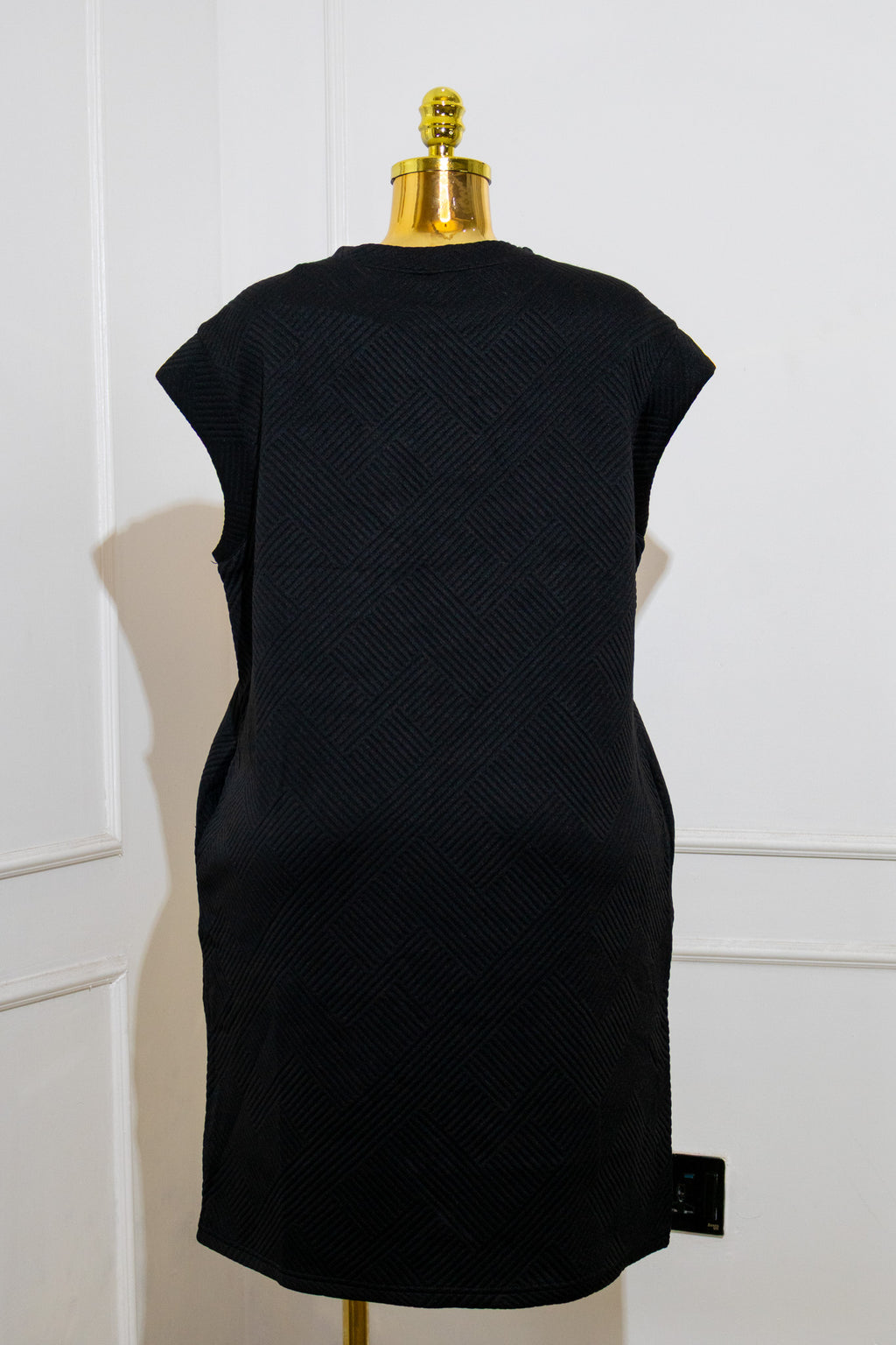 Black Textured Sleeveless Dress