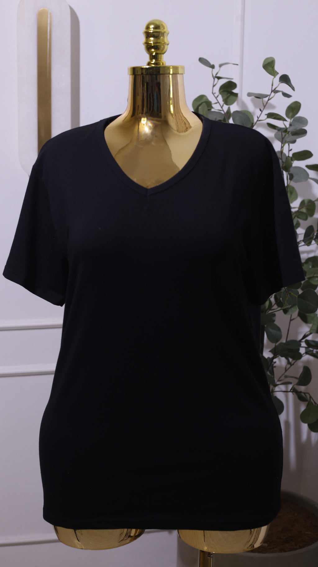 Black V-NECK Short-sleeve Top