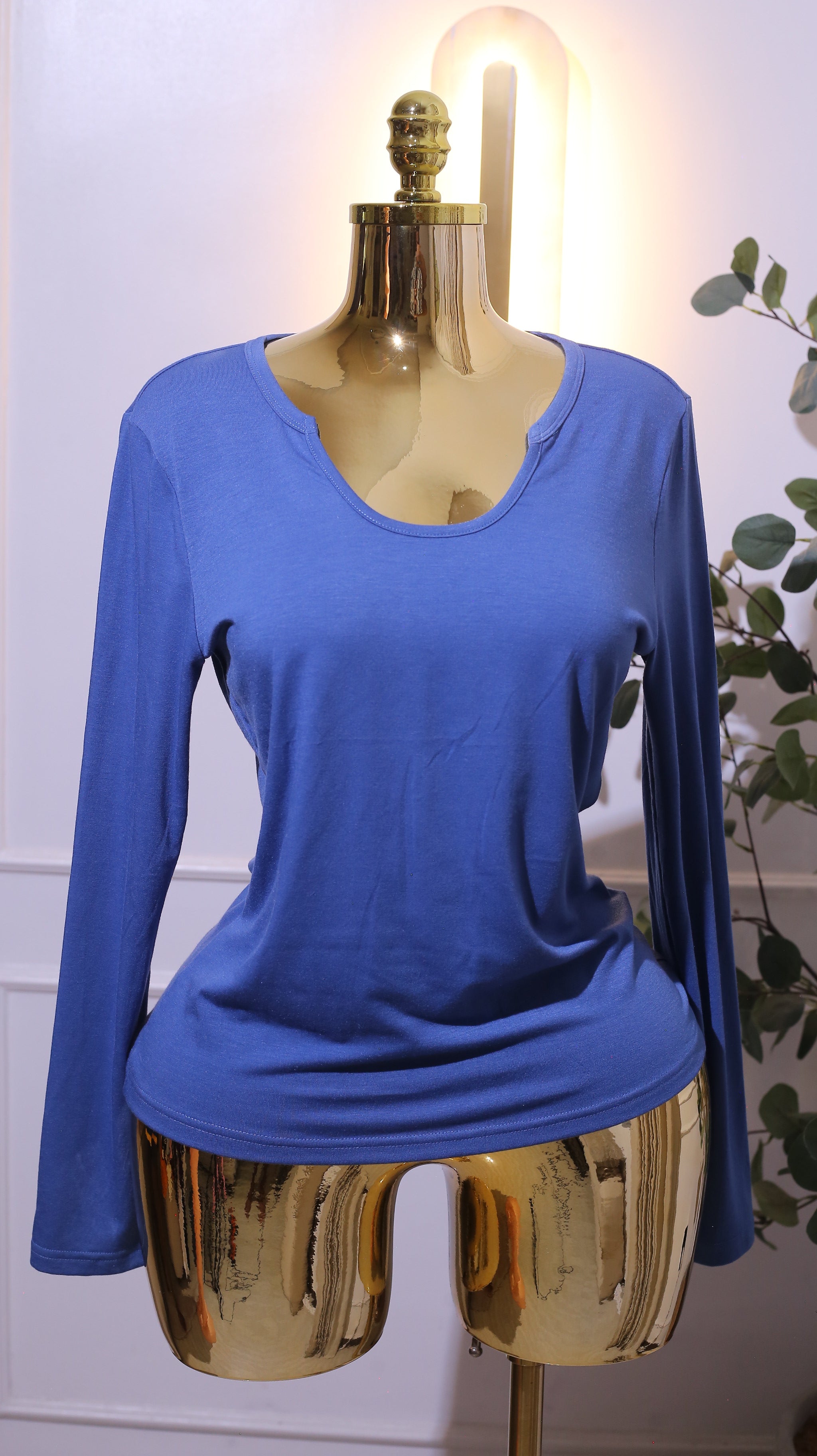Glossy Blue Long-Sleeve Fitted T-Shirt