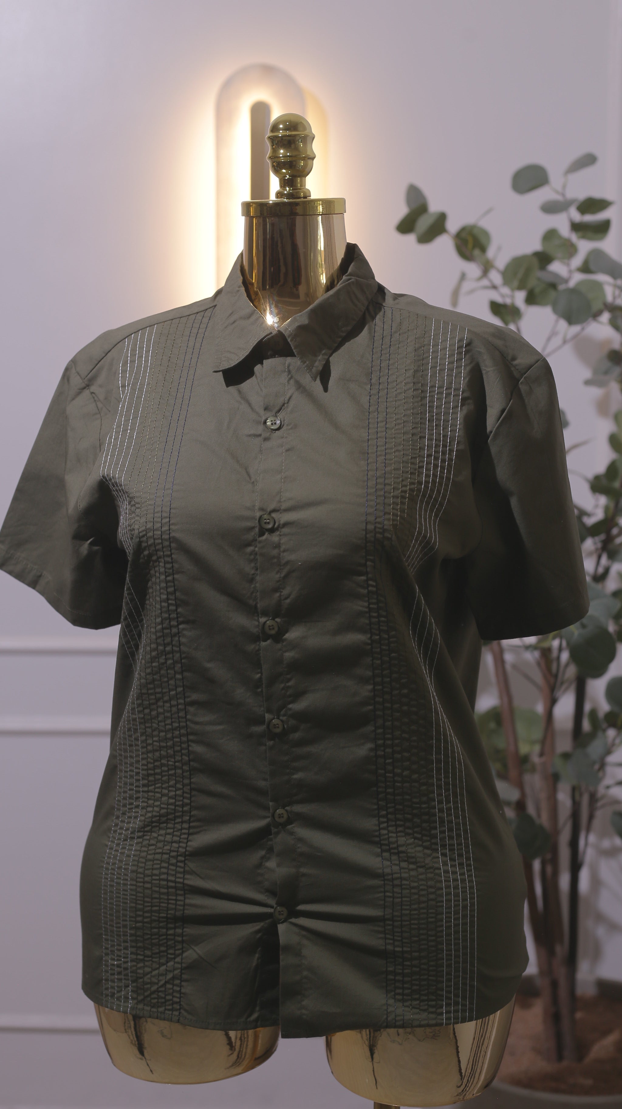 Green Short-Sleeve Button-Down Shirt