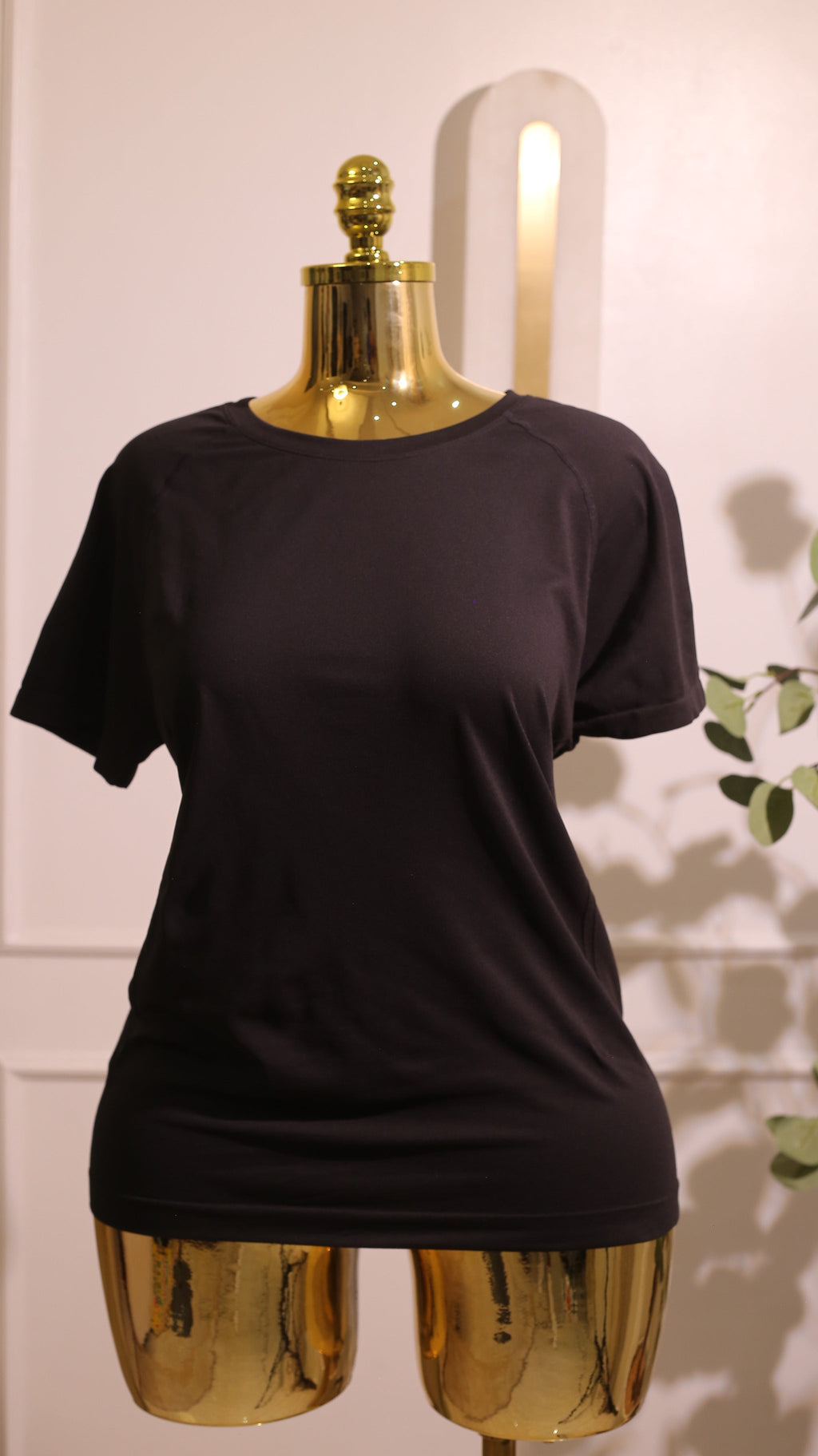 Metal Vent Tech Short Sleeve Shirt In Black