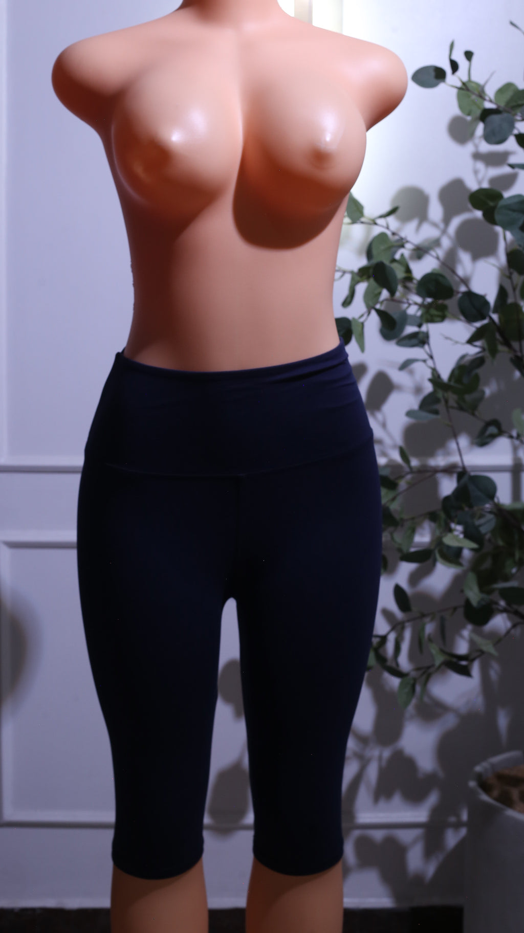Navy High-Rise Cropped Leggings