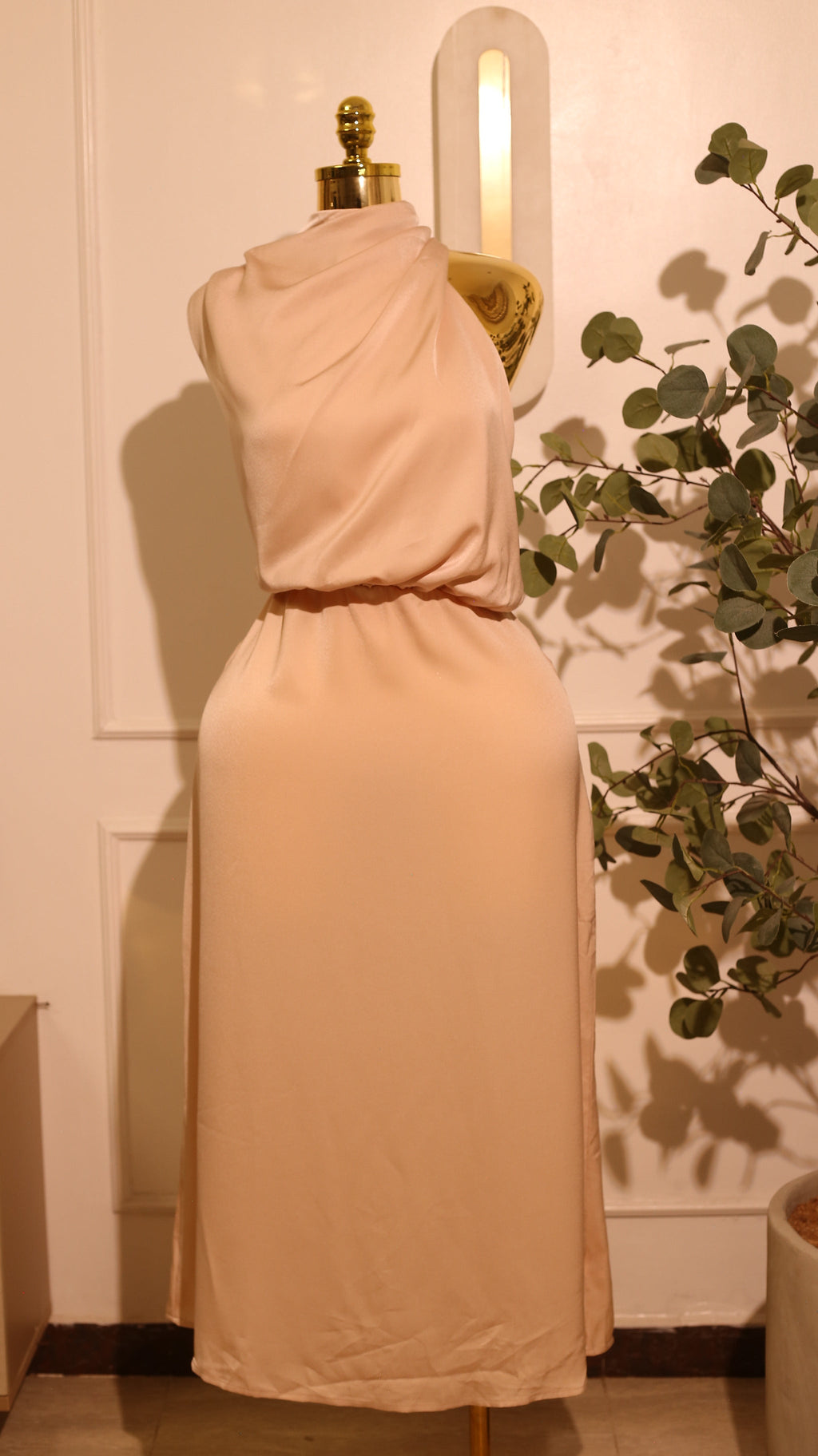 Sleeveless Crida Peach Silk Midi Dress