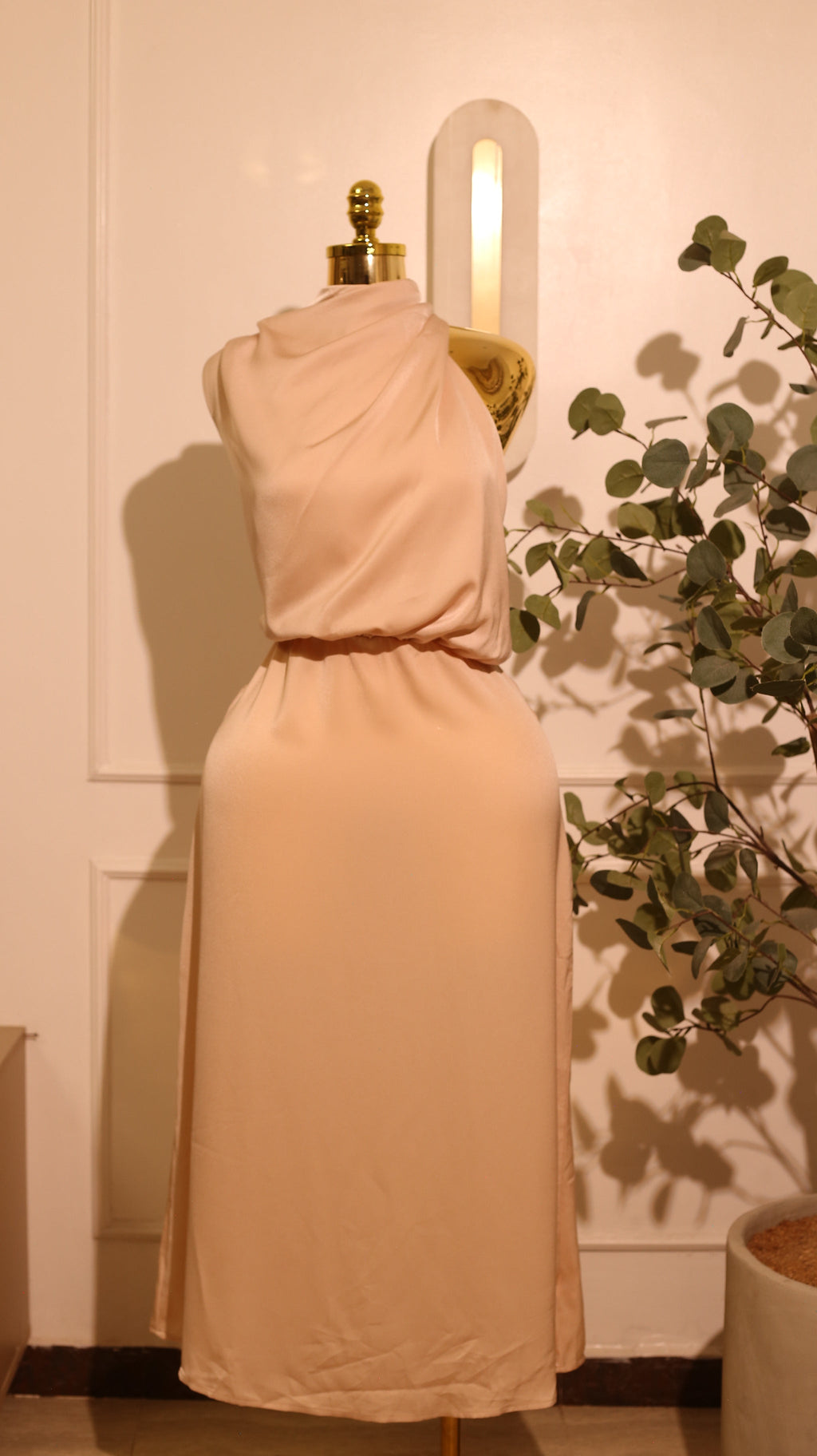 Sleeveless Crida Peach Silk Midi Dress