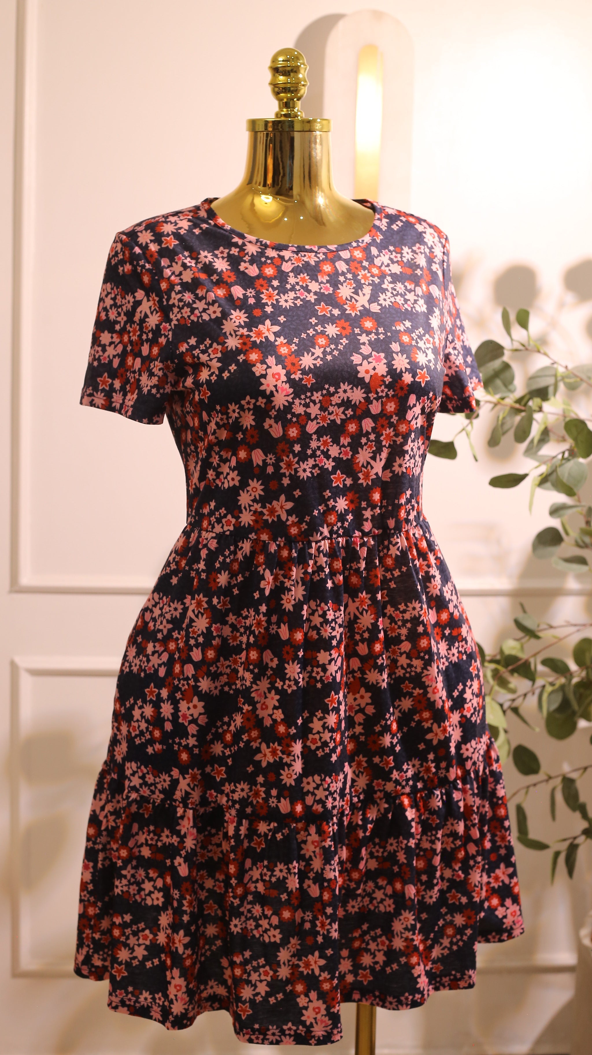 Women'S Dark Blue Casual Short-Sleeve A-Line Sundress With A Pink And Red Floral Or Star Pattern